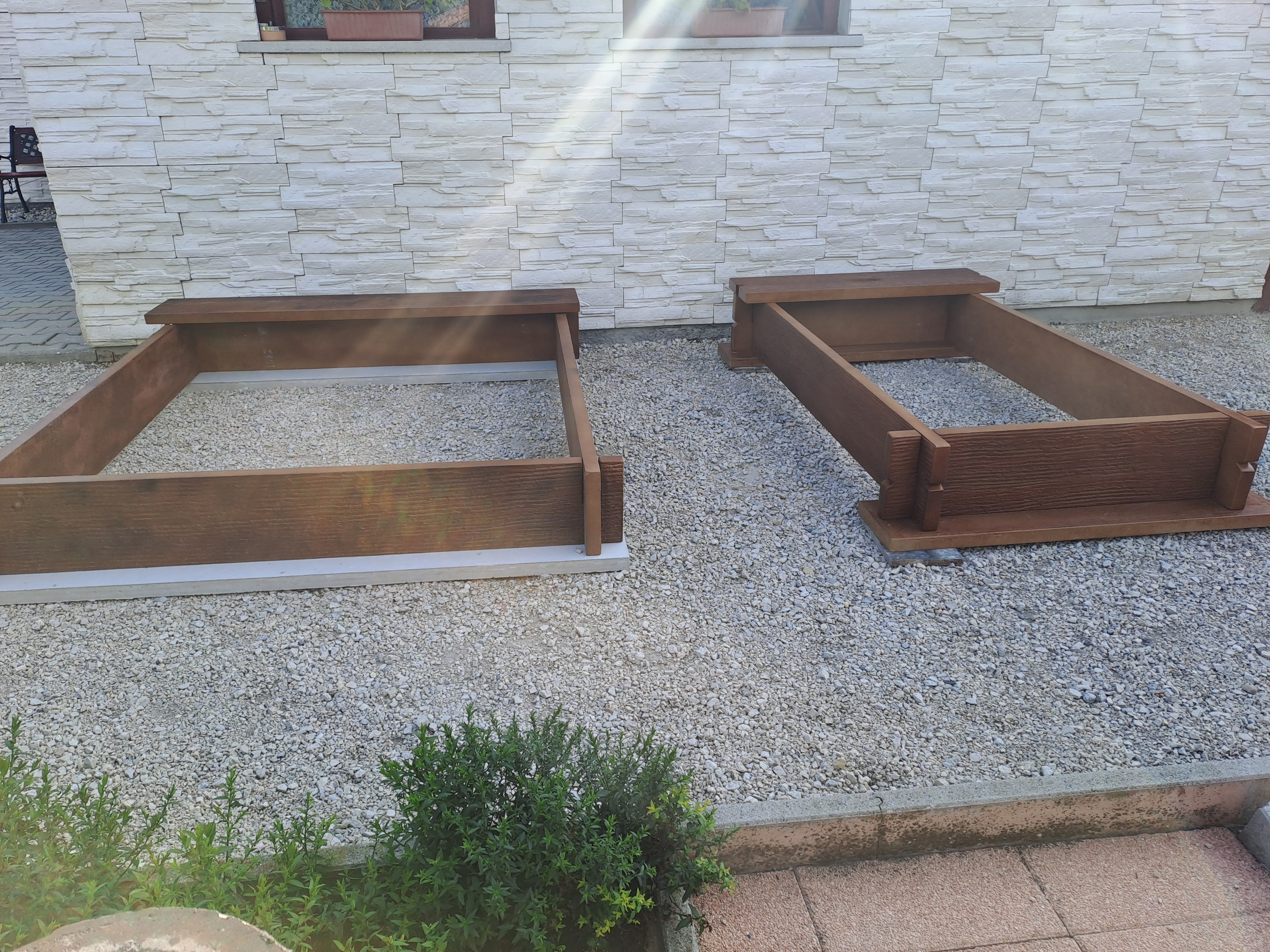 Faerezetes sír egyedi megrendelésre